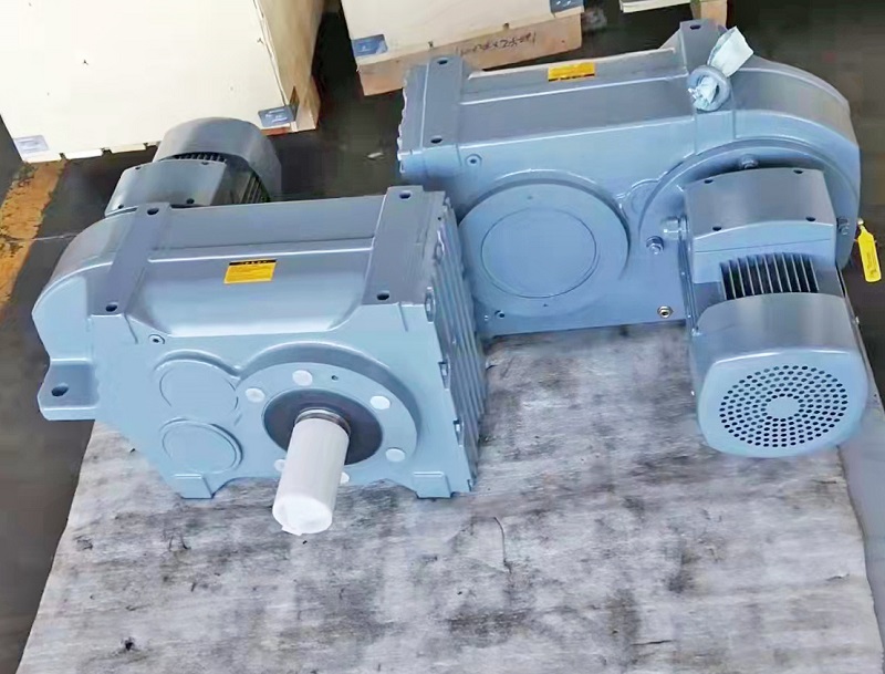 農業(yè)聯合收割機減速機電機選型案例,聯合收割機減速電機,減速器選型,農業(yè)機械減速馬達.jpg