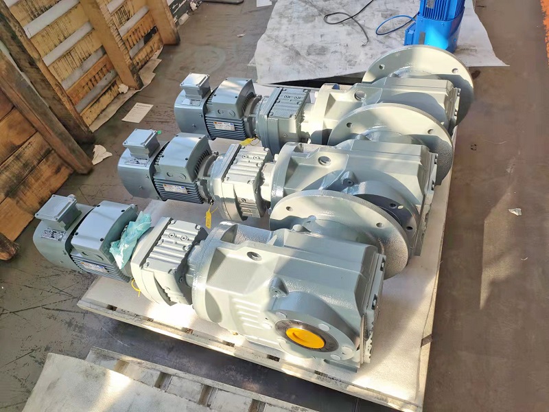 46.5轉的減速機,46.5rpm/min減速電機,一分鐘46.5圈的減速器.jpg